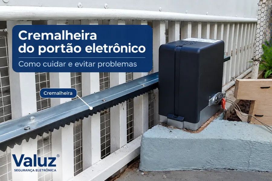Cremalheira do portão eletrônico junto ao automatizador